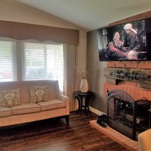 Sandy Creek Care Home living room.jpg