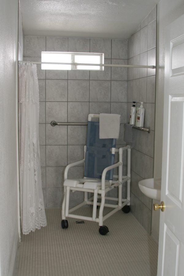 Renown Suites roll in shower.JPG