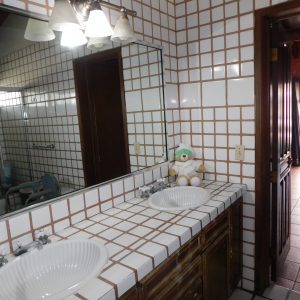 Hacienda Años de Oro Master bathroom.JPG