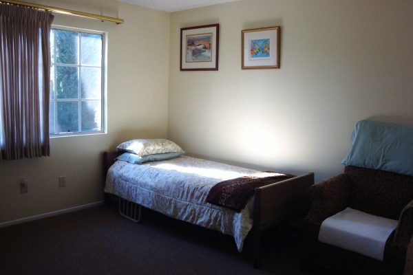 A Mother Theresa Care 6 - private room.JPG