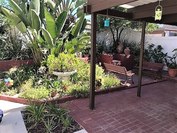 Aberdeen Terrace 6 - garden patio.JPG