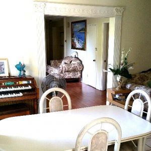 Acorn Oaks Manor I - IV 4 - dining room.jpg