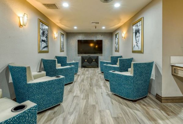 Alta Vista Senior Living 10 - theater room.JPG