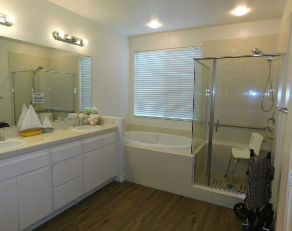 Amparo Senior Care LLC 4 - bathroom.JPG