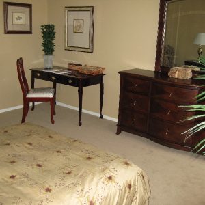 Anaheim Crown Plaza apartment 2.jpg