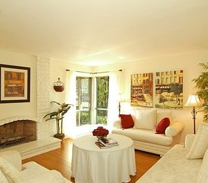 Arbor View II 1 - sitting room.jpg