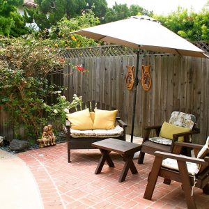 Astoria Retirement at Dover Shores 6 - back patio.JPG