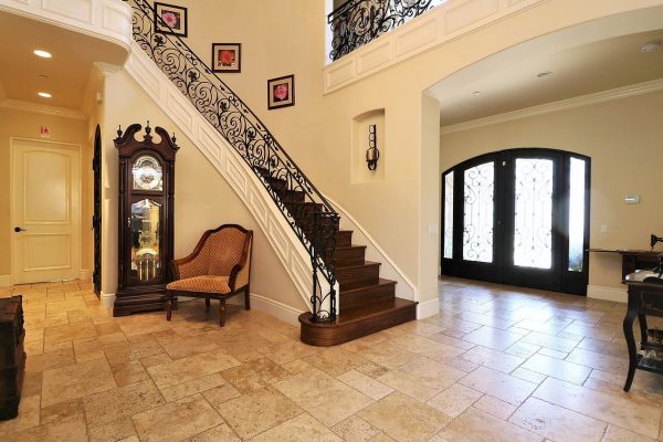 Astoria Retirement Residences foyer 2.JPG