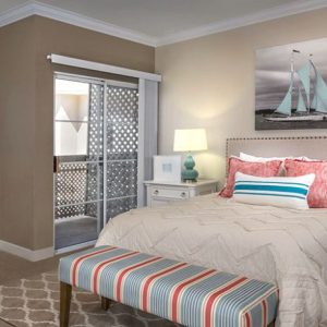 Atria - Newport Plaza 4 - apartment bedroom.JPG