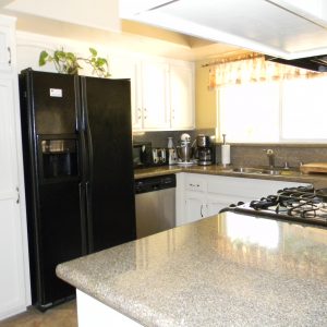 Avocado Creek 3 - kitchen.JPG