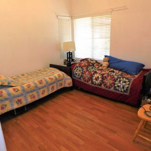 Bellevue Villa 7 - shared room.JPG