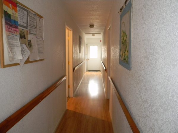 Calle De Vida hallway.JPG