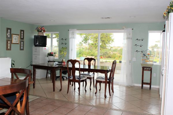 Canyon Guest Home 4 - dining room.JPG