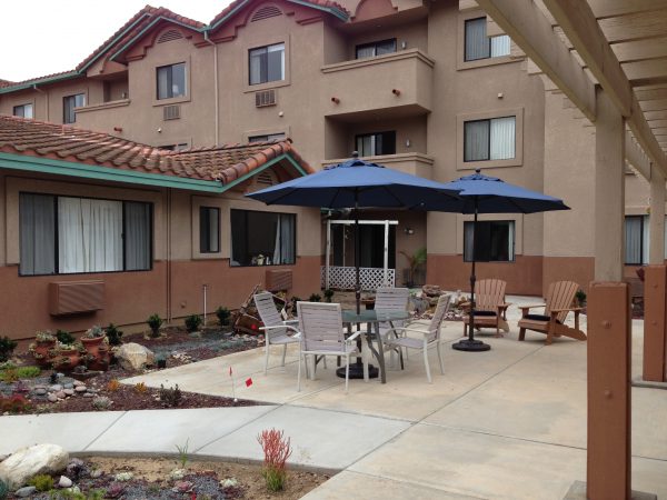 Canyon Villas courtyard.jpg