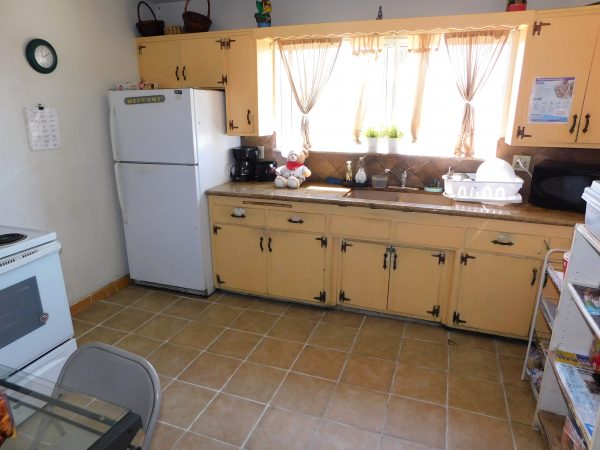 Casa De Castro II 10 - kitchen.JPG