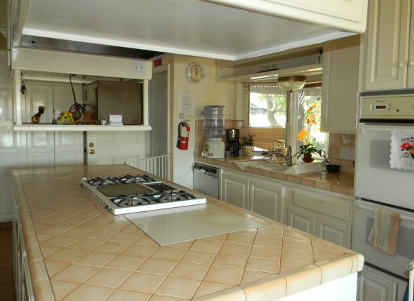 Casa Primavera 4 - kitchen.JPG