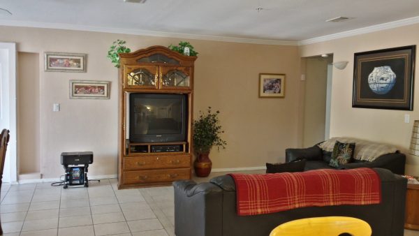 Casa Verdugo 5 - living room.jpg