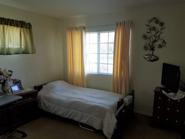 Comfort Cottages I shared room 2.jpg