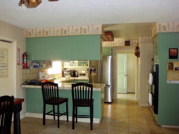 Concordia Guest Home III 4 - dining room.JPG