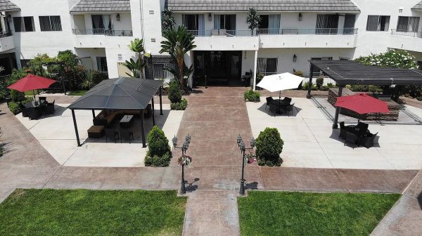 Coronado Retirement Village courtyard.JPG