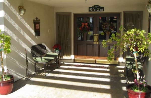 Crescendo Senior Living front entry.JPG