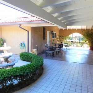 Dana Point Manor fountain.JPG