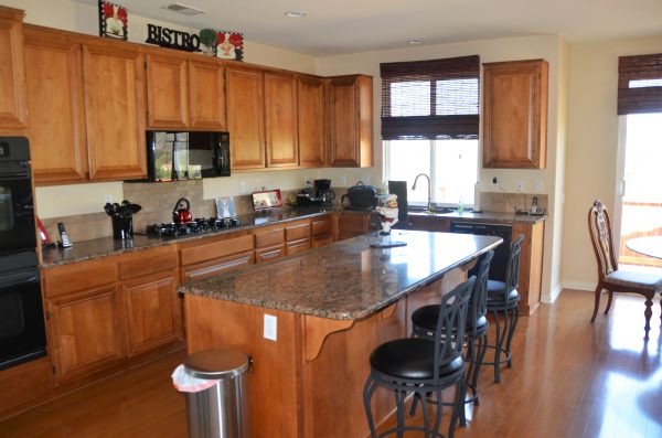 Daybreak Villa East 4 - kitchen.JPG