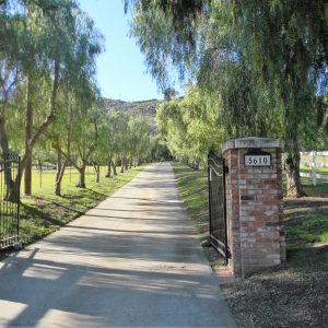 Dehesa View Manor driveway.JPG