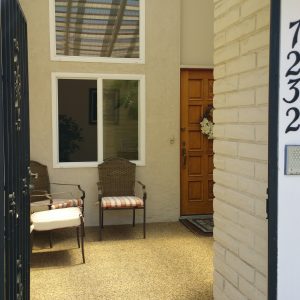 Del Cerro Manor II front patio.jpg