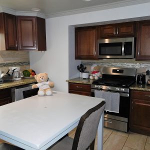 Dolore Home 9 - Kitchen.JPG