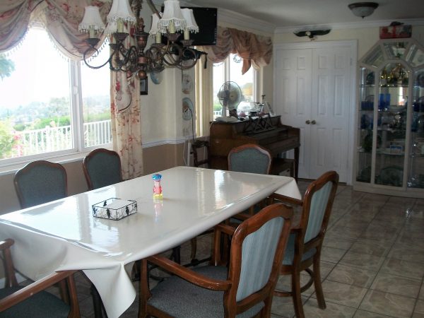 Eagle's Nest Retirement Ranch 3 - dining room.JPG