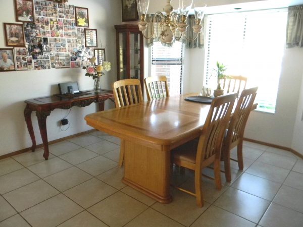 Emerald Care Manor 3 - dining room.JPG