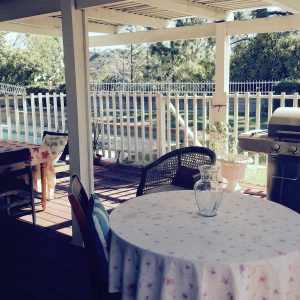 Floresta Cottage 5 - patio.JPG