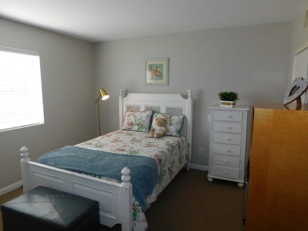 Gardens at Escondido 4 - Studio apartment Bedroom.JPG