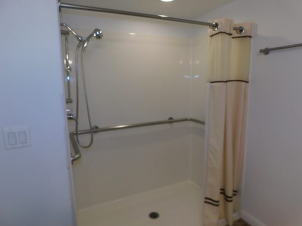 Gardens at Escondido Studio Shower.JPG