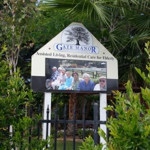 Gate Manor III 1 - Sign.jpg