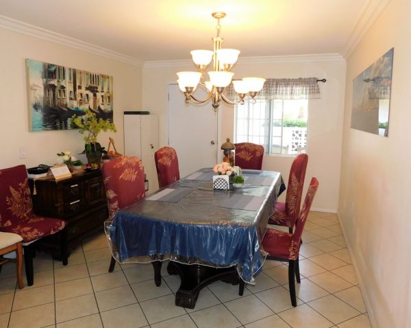 Genesis Senior Living II 4 - Dining Room.JPG