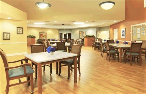 Grossmont Gardens Memory Care 3 - dining hall.JPG