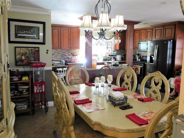 Harbor View Estate 3 - kitchen.JPG