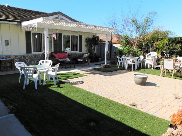 Harbor View Estate 7 - front patio.JPG