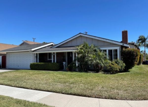 Huntington Beach Guest Home II 1 - front view.JPG