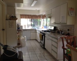 Irvine Cottage #7 4 - kitchen.jpg