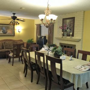 Island Grove Guest Home II 4 - dining room.JPG