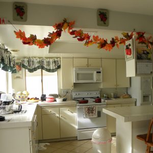 Ivy Cottages I kitchen.jpg