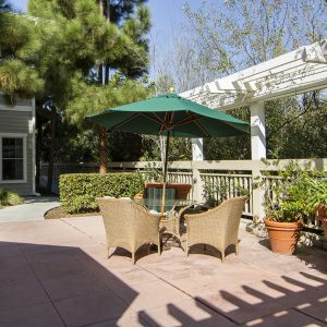 Ivy Park at Bonita 6 - patio.jpg