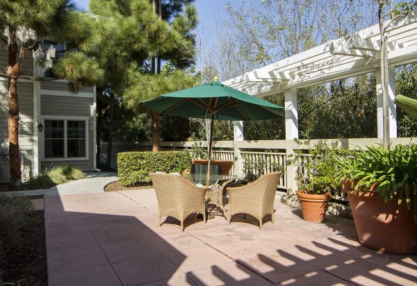 Ivy Park at Bonita 6 - patio.jpg