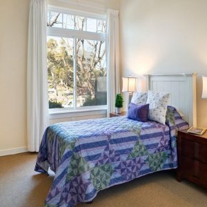 Ivy Park at Huntington Beach 4 - apartment bedroom.JPG