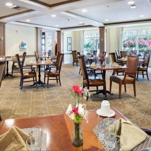 Ivy Park at Huntington Beach dining room.jpg