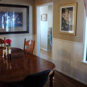 JC Cottages - Hollydale 3 - dining room.JPG