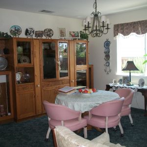 Kelly's Greenway Villa 4 - dining room.JPG